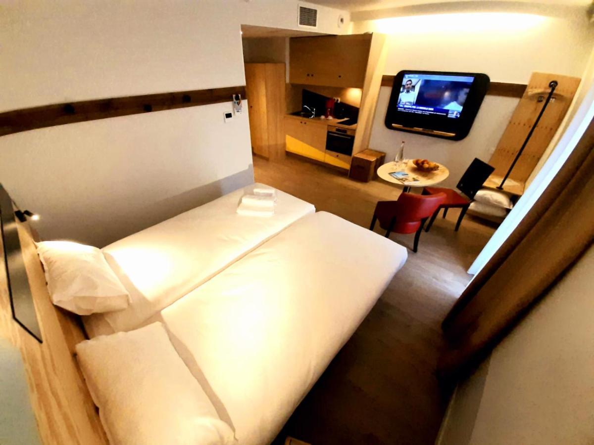 Greet Hotel Castets Coeur Des Landes Екстер'єр фото
