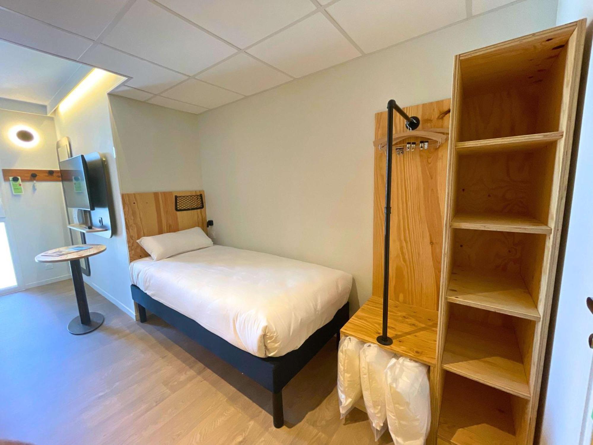 Greet Hotel Castets Coeur Des Landes Екстер'єр фото
